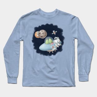 Open space with astronauts and aliens. Long Sleeve T-Shirt